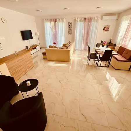 Botanical House بيت للعطل سكوبجي